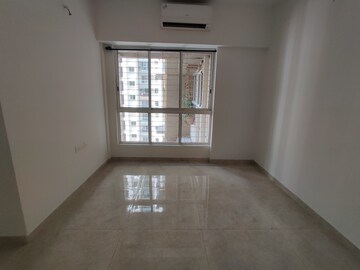 2 BHK Apartment For Sale in Lodha Amara, Kolshet Road