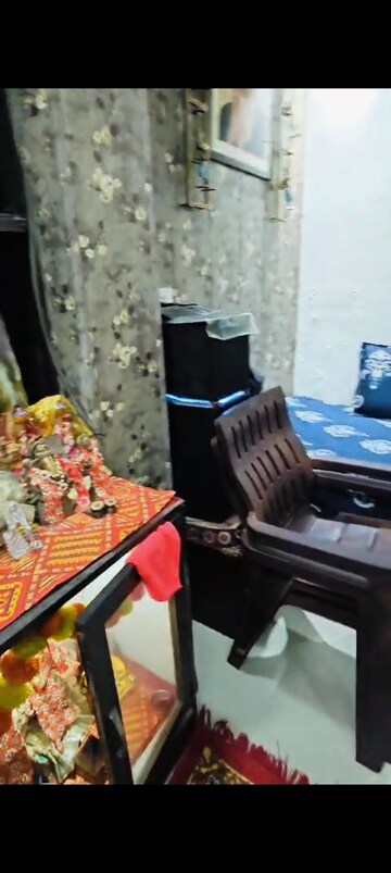 Master Bedroom in 2 BHK Builder Floor at Uttam Nagar – for Sale