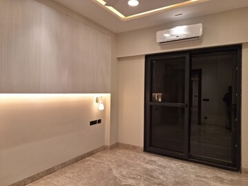 Room in 3.5 BHK Apartment at Elan The Presidential, Sector 106 – for Sale
