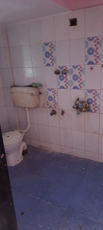 Bathroom in 2 BHK Apartment at Dindoshi Mahad Complex, Goregaon East – for Sale
