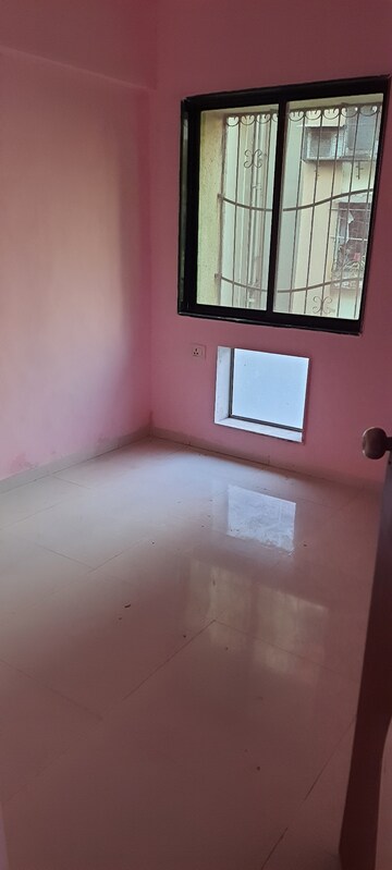 Room in 2 BHK Apartment at Dindoshi Mahad Complex, Goregaon East – for Sale