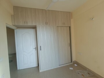 Room in 2 BHK Apartment at Shree Vardhman Mantra, Sector 67 – for Sale