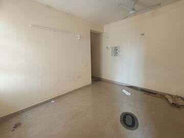 Room in 2 BHK Apartment at Shree Vardhman Mantra, Sector 67 – for Sale