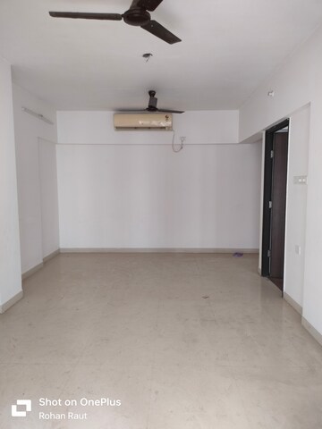 Room in 3 BHK Apartment at Lodha Splendora, Ghodbunder Road – for Sale
