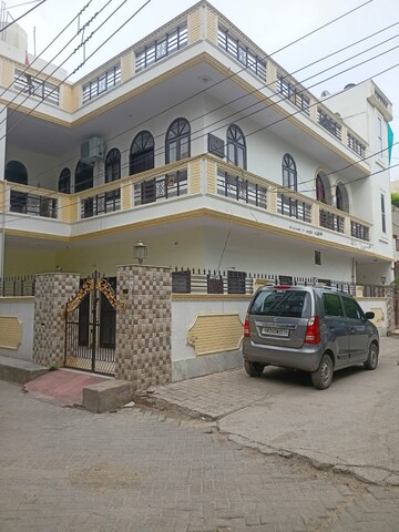 6+ BHK Independent House For Sale in Sector 7