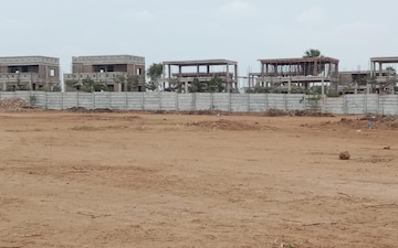 Plot For Sale in Chanda Nagar