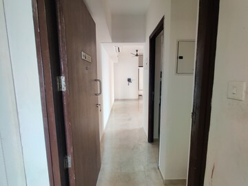 2 BHK Apartment For Sale in Lodha Amara, Kolshet Road