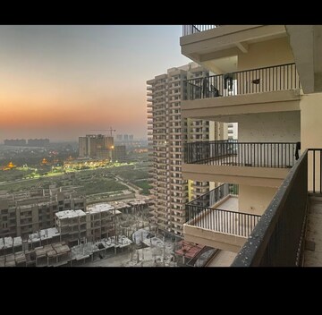 2 BHK Apartment For Sale in Gaur Yamuna City 16th Park View, Gaur Yamuna City
