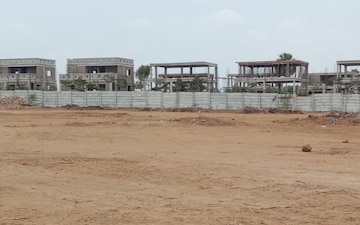Plot For Sale in Nandigama