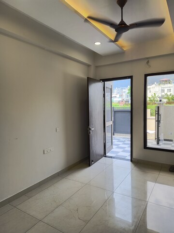Room in 3.5 BHK Independent House at Kulhan – for Sale