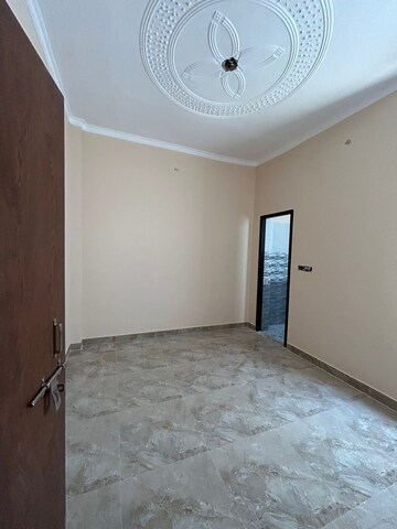 Room in 2 BHK Independent House at VJ DH2 Paradise, Kursi Road – for Sale