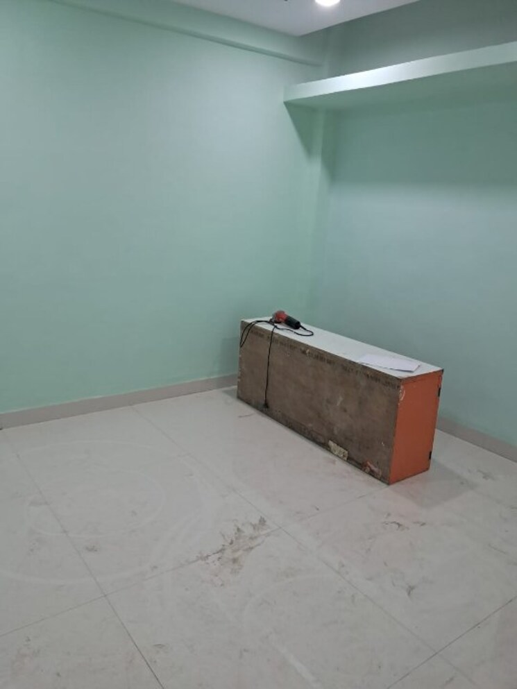 Room, prestige-complex 1 Bedroom 500 Sq.Ft. Apartment In Chinchwad Pune 7280064