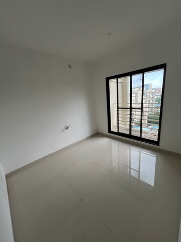 Room in 3 BHK Apartment at Vikas Ritz, Wayle Nagar – for Sale