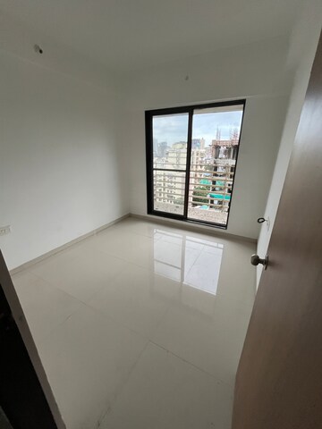 Room in 3 BHK Apartment at Vikas Ritz, Wayle Nagar – for Sale