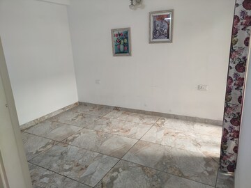 Room in 3 BHK Apartment at Divyansh Onyx Phase 2, Gyan Khand – for Sale