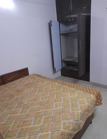 Bedroom in 1.5 BHK Apartment at Supertech Estate, Vaishali Sector 9 – for Sale