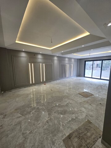 Room in 4 BHK Builder Floor at Emaar Emrald Floors Select, Sector 65 – for Sale