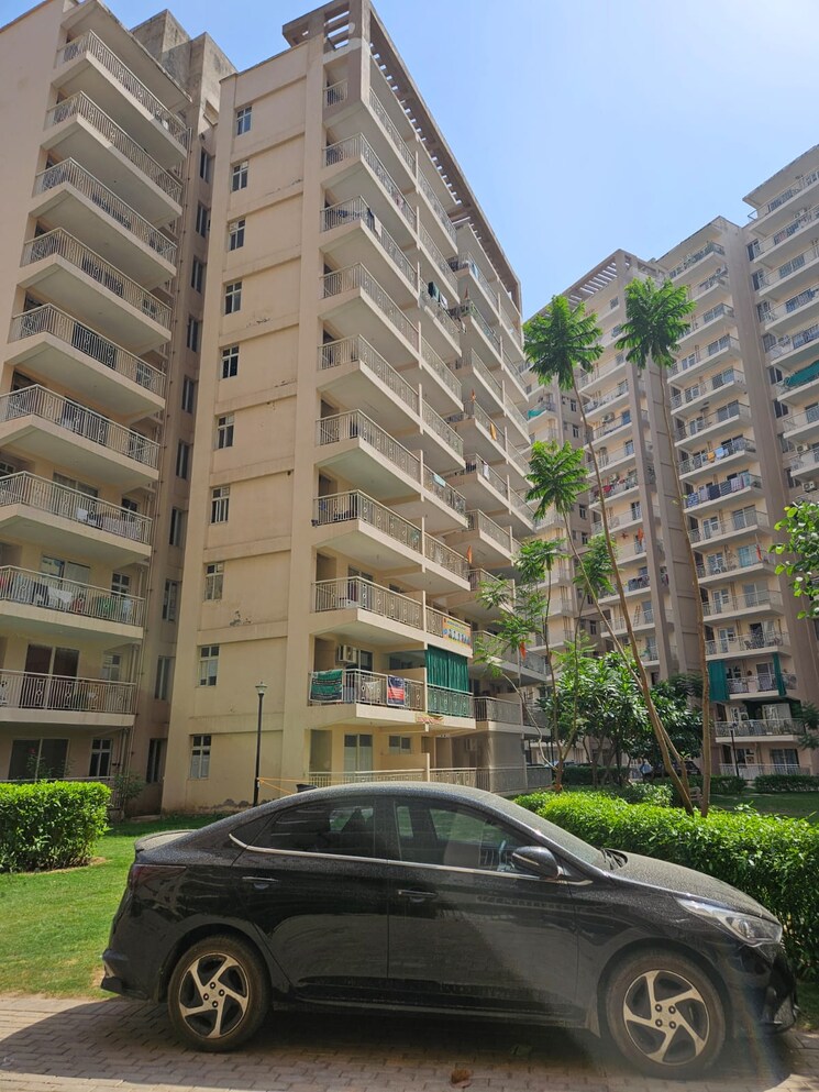 Exterior View, shree-vardhman-green-court 2 Bedroom 590 Sq.Ft. Apartment In Sector 90 Gurgaon 7281162