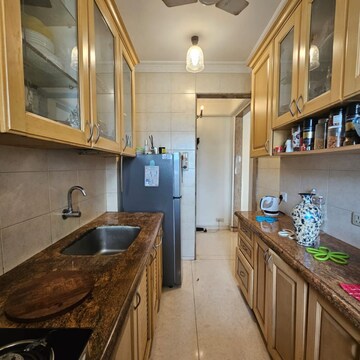 Kitchen in 2 BHK Apartment at Sangita Apartments Colaba, Apollo Bunder – for Sale