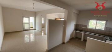 Room in 3 BHK Apartment at Hampton Park View, Yapral – for Sale