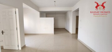 Room in 3 BHK Apartment at Hampton Park View, Yapral – for Sale