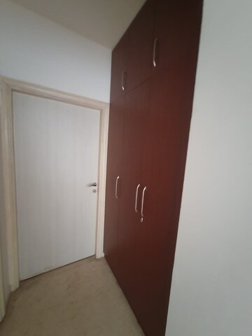 Room in 3 BHK Apartment at DLF The Skycourt, Sector 86 – for Sale