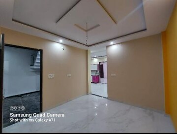 Room in 4 BHK Independent House at Sarojini Nagar – for Sale
