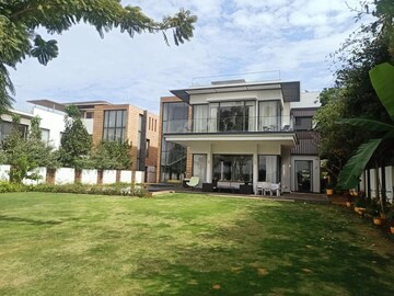 5 BHK Villa – Exterior View View at Prestige Golfshire, Nandi Hills - for Sale
