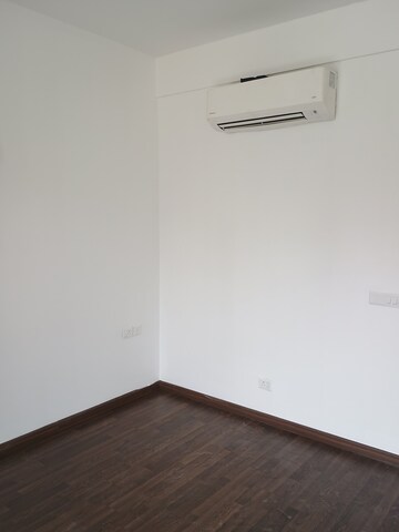 Furnished Amenities in 3.5 BHK Builder Floor at BPTP Amstoria Country Floor , Sector 102 – for Sale