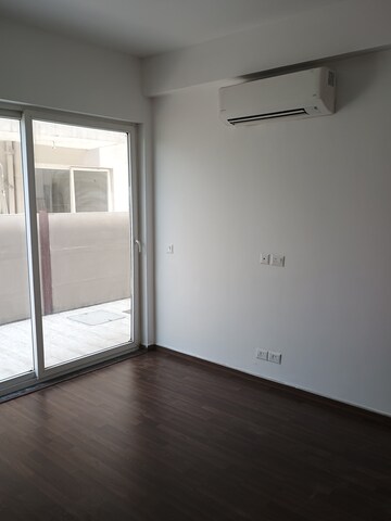 Furnished Amenities in 3.5 BHK Builder Floor at BPTP Amstoria Country Floor , Sector 102 – for Sale
