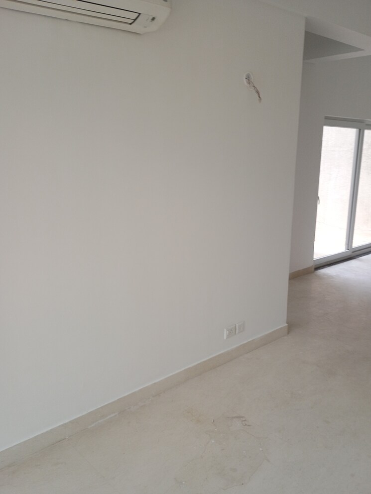 Room, bptp-amstoria-country-floor 3.5 Bedroom 2382 Sq.Ft. Builder Floor In Sector 102 Gurgaon 7282390