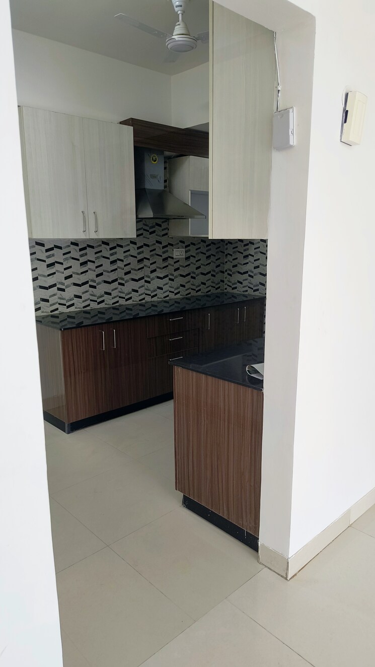 Kitchen, pacific-golf-estate 4 Bedroom 2800 Sq.Ft. Apartment In Kulhan Dehradun 7282485