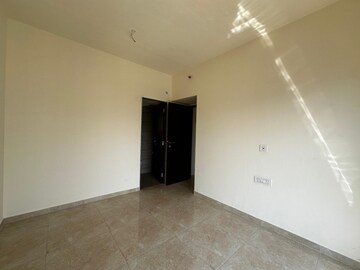Room in 1 BHK Apartment at Kalpana Yashwant Viva, Nalasopara East – for Sale