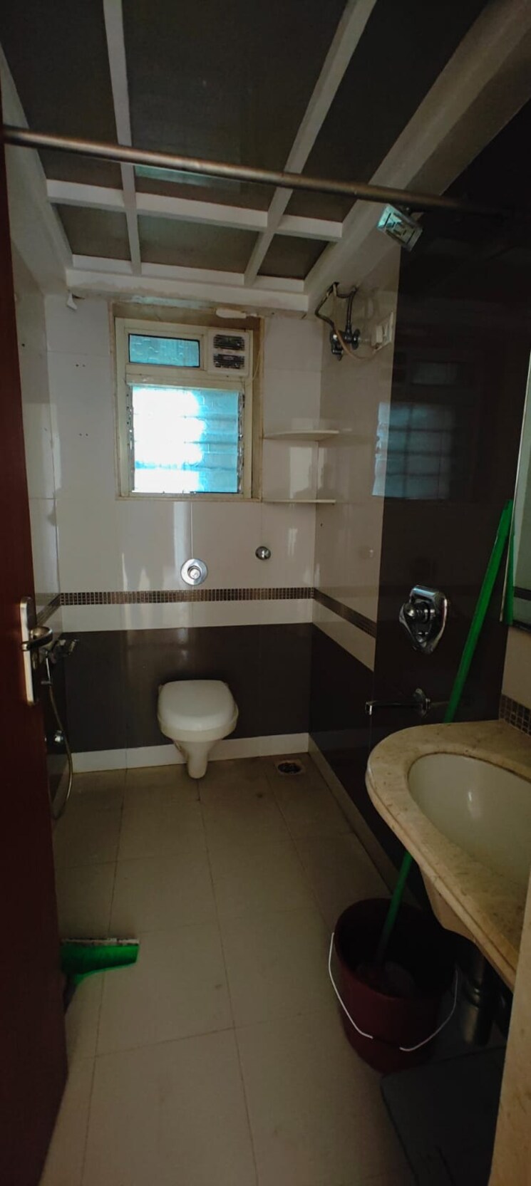 Bathroom, atlanta-heights 2 Bedroom 820 Sq.Ft. Apartment In Prabhadevi Mumbai 7282525