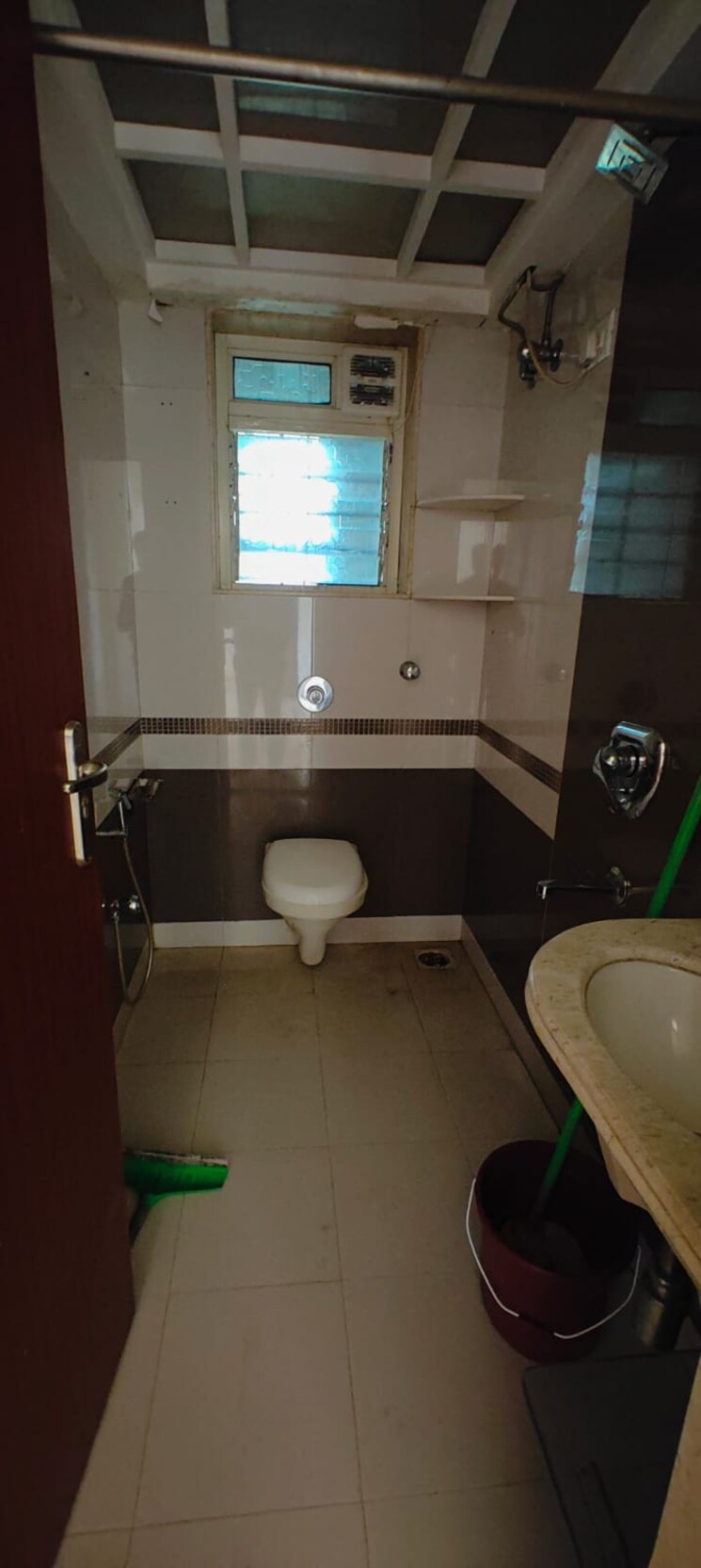 Bathroom, atlanta-heights 2 Bedroom 820 Sq.Ft. Apartment In Prabhadevi Mumbai 7282525