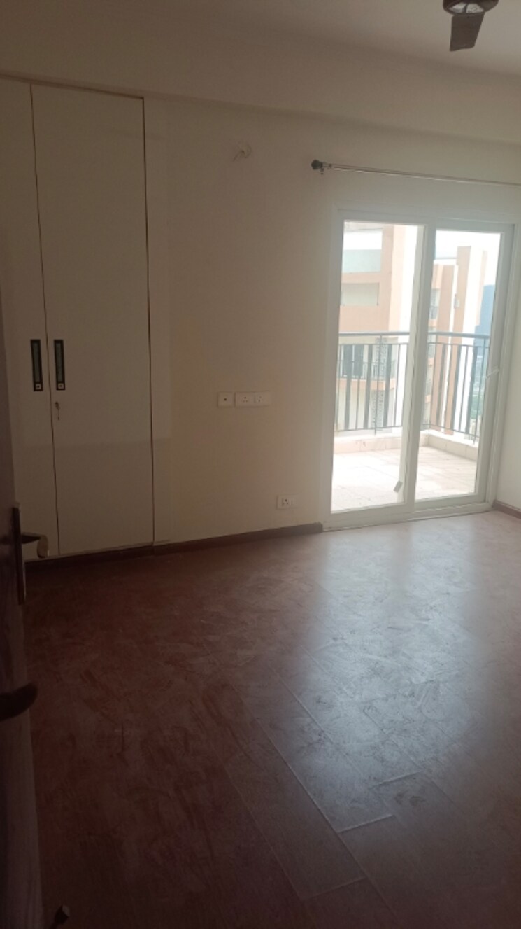 Room, amrapali-centurian-park 3 Bedroom 1185 Sq.Ft. Apartment In Tech Zone 4 Greater Noida Greater Noida 7282704