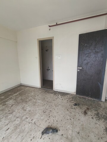Room in 1 BHK Apartment at Bharat Ecovistas, Shilphata – for Sale