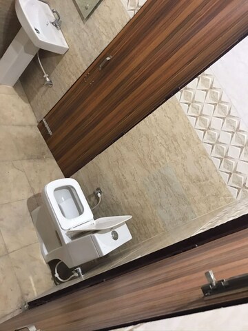 Furnished Amenities in 4 BHK Builder Floor at New Industrial Township – for Sale