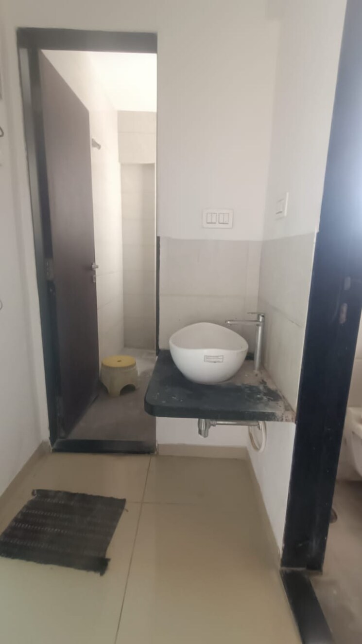 Bathroom, panama-silver-stone 1 Bedroom 450 Sq.Ft. Apartment In Handewadi Pune 7283032
