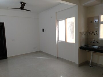 Room in 2 BHK Apartment at Signature Global Orchard Avenue, Sector 93 – for Sale