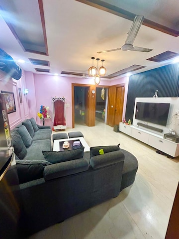 Master Bedroom in 5 BHK Builder Floor at New Industrial Township – for Sale