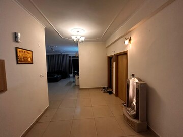 Room in 3 BHK Apartment at Sector 91 – for Sale