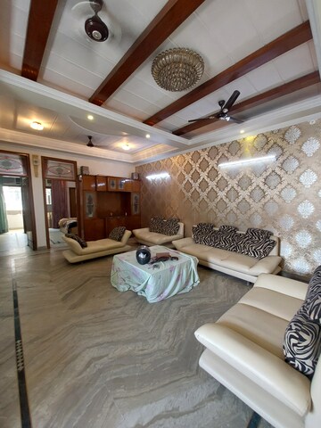 3.5 BHK Builder Floor For Sale in Vaishali Sector 4