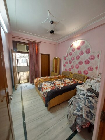 Bedroom in 3.5 BHK Builder Floor at Vaishali Sector 4 – for Sale