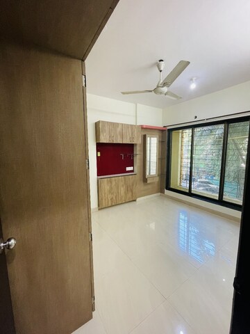 Room in 1 BHK Apartment at Bhoomi Hills, Kandivali East – for Sale