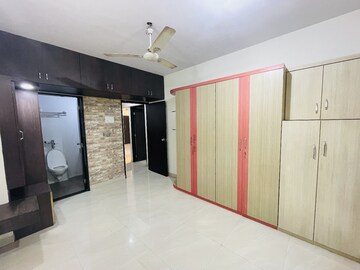 Room in 1 BHK Apartment at Bhoomi Hills, Kandivali East – for Sale