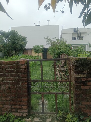  Plot For Sale in East Canal Road