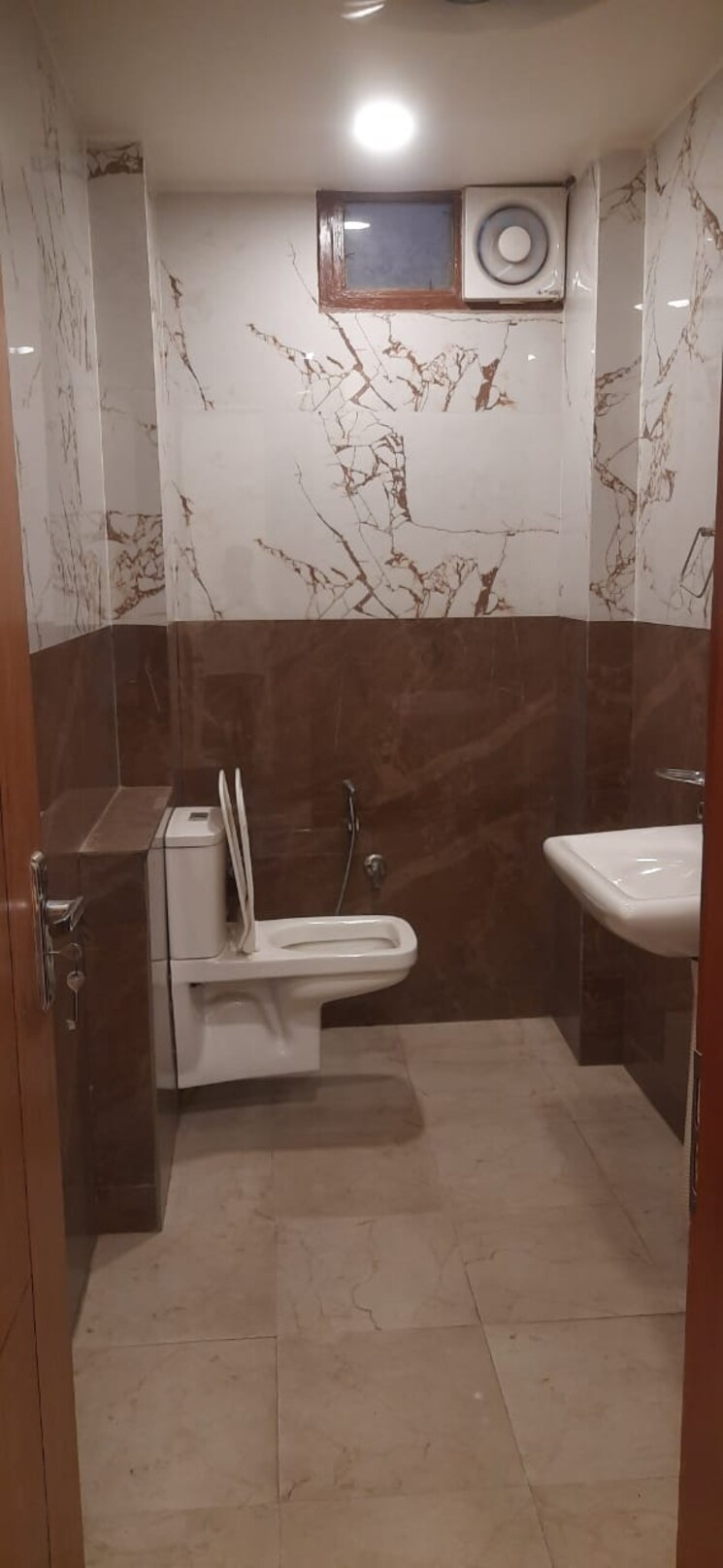 Bathroom, bestech-park-view-city-2 4 Bedroom 2383 Sq.Ft. Apartment In Sector 49 Gurgaon 7283872