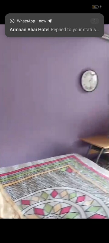 Furnished Amenities in 1.5 BHK Builder Floor at Vaishali Sector 6 – for Sale