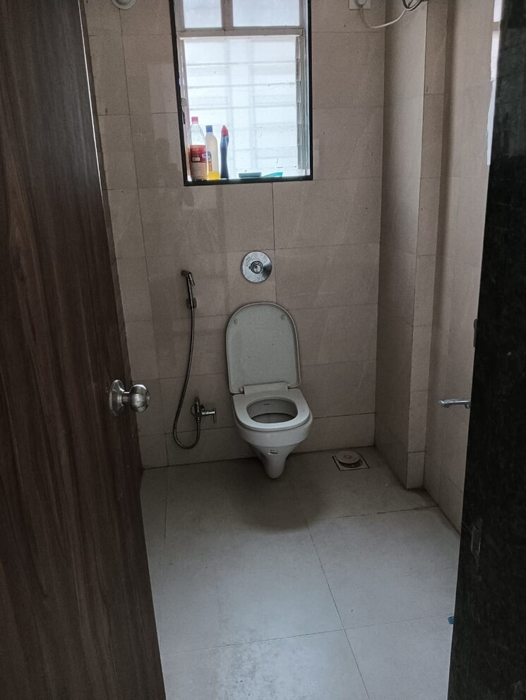 Bathroom, aryavart-star-altair 2 Bedroom 712 Sq.Ft. Apartment In Bhugaon Pune 7284189